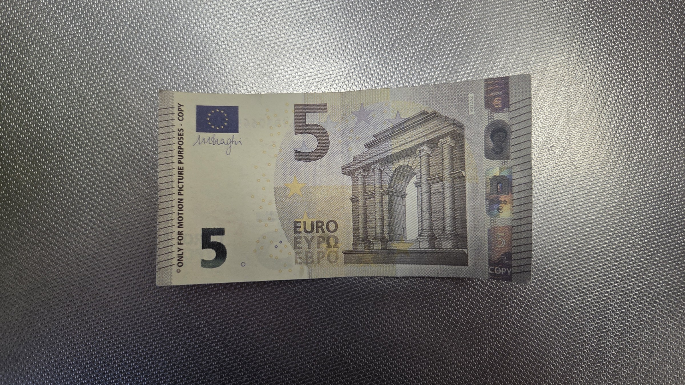 hahhahahaha fake 5€